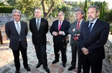 <div class=lightGallery-captions><p>Imagen de representantes políticos junto a Ángel Nicolas en una Gala de Solimat</p><p>Celebración de la III Gala Solimat. A ella, acudieron varios políticos de carácter nacional, regional y local. Destacamos la presencia de D. Tomás Burdos, Secretario de Estado de la Seguridad Social. </p><h4>Material cedido por 072 - SOLIMAT</h4><span>13/06/2013</span></div>